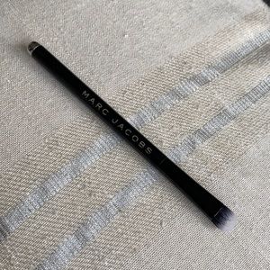 Marc Jacobs The Conceal Brush No 14
